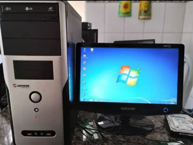 Computador Supreme Computers