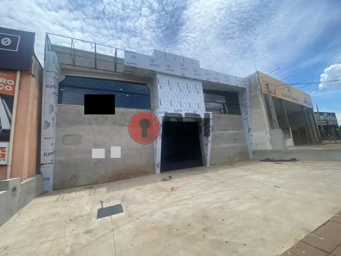 Imóvel comercial em avenida de grande fluxo - Jd Caparroz