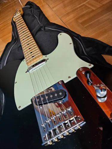 Guitarra Fender Squier Telecaster