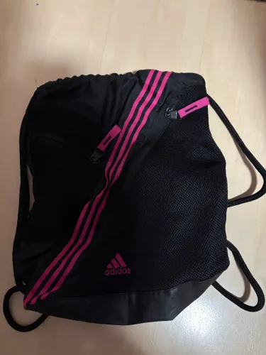 Mochila adidas feminina