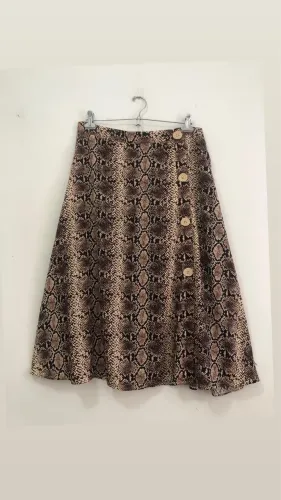 Saia midi número 44 em viscose
