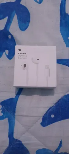 Fones de Ouvido Apple EarPods com Conector Lightning