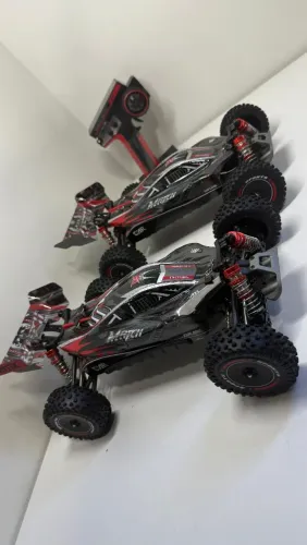 Carrinho de controle remoto profissional 4x4