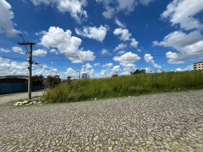 Lote localizado no bairro São Roque
