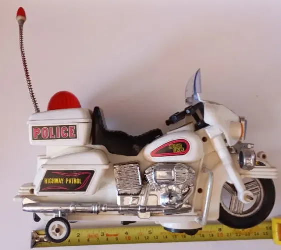 ( Leia ) Miniatura Moto Police Highway Patrol Anos 80
