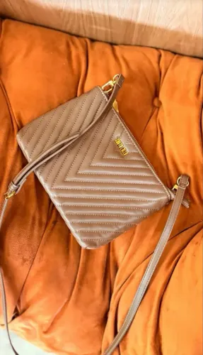 Bolsa Santa Lolla Pequena Transversal Matelassê 