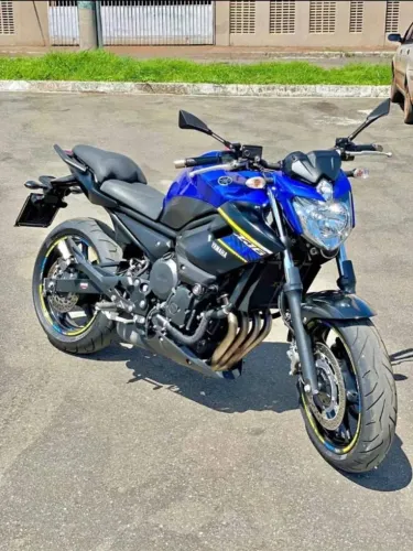 XJ6n 2018 único dono 