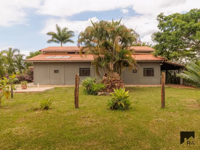 Chácara Boa Esperança 2, terreno com 3.000m², pomar, loft.