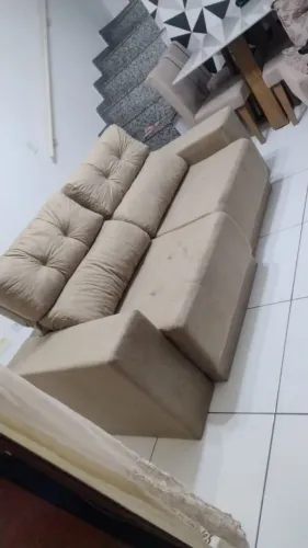 Sofá de fábrica