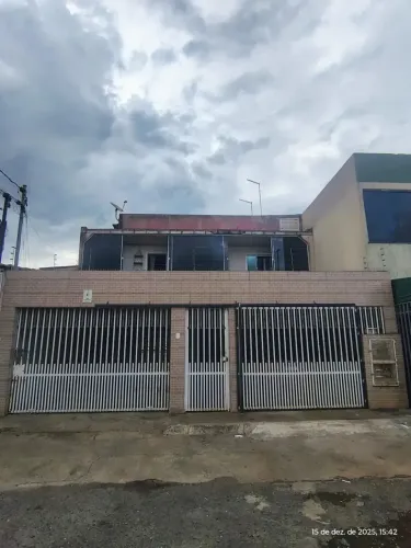 VENDO EXCELENTE SOBRADO- COM ENTRADAS INDEPENDENTES COM RENDA FORMADA- EXCRITURADA E REGIS