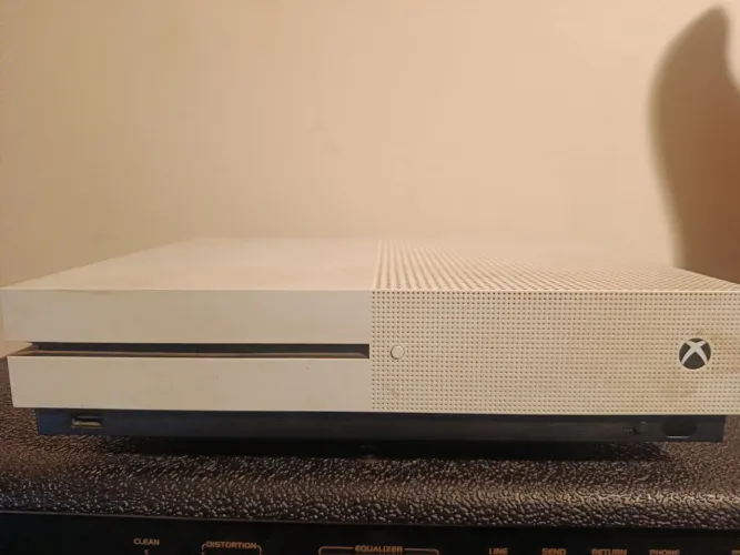 Xbox one Slim 1 tb