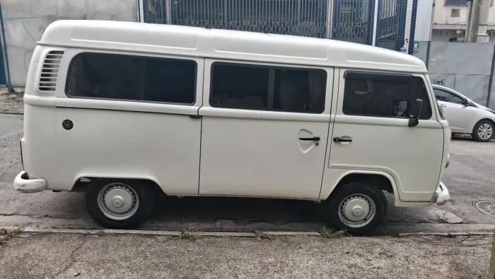 Volkswagen Kombi Standard 1.4 MI Total Flex 8V 2012
