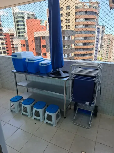 Toldo, cadeiras de praias,banquetas,caixas térmicas 