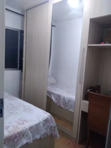 ALUGO QUARTO FEMININO MOBILIADO