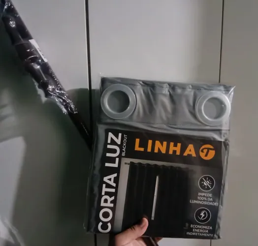 Cortina blackout + varão de cortina 