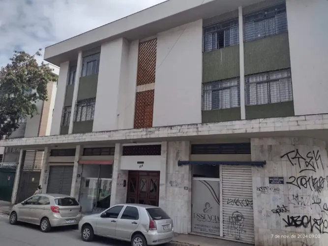 ÓTIMO APARTAMENTO / 02 QUARTOS / EXCELENTE LOCALIDADE NO CORAÇÃO EUCARÍSTICO