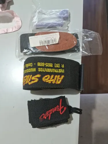Correias de guitarra e acessórios 