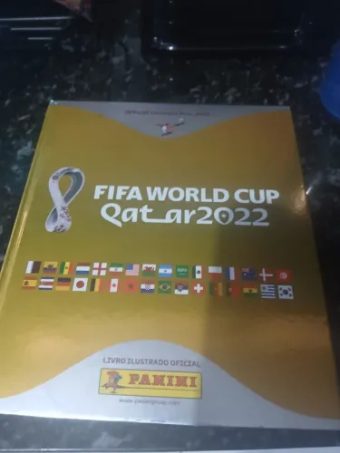 Álbum da copa 2022 dourado capa dura COMPLETO