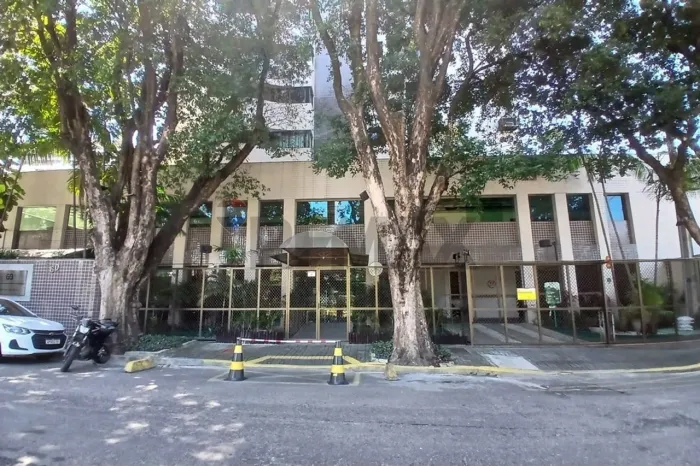 Apartamento para locação com dois Quartos no Espinheiro