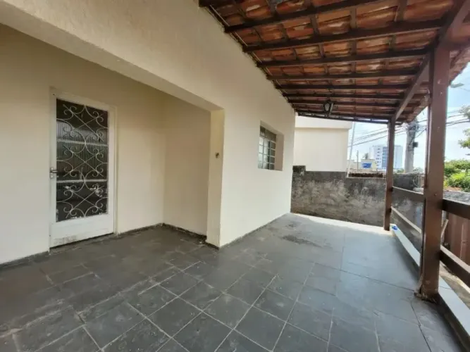 Vendo casa em Vila Betânia Viana 