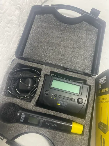 Microfone sem fio profissional 