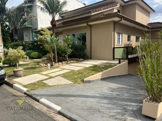 Sobrado com 3 dormitórios à venda, 345 m² por R$ 1.900.000,00 - Vila Moraes - Mogi das Cru