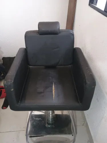 Cadeira de cabeleireiro ou barbeiro FERRANTE