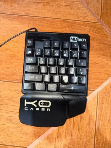 Teclado gamer uma mão Mbtech 