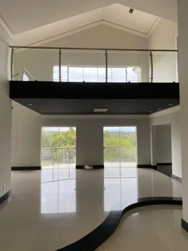 Casa à venda no Condomínio Portal do Sabiá, em Araçoiaba da Serra- SP