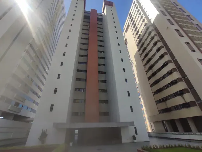 Alugo excelente imóvel a beira mar com 4 quartos, pé na areia- Candeias- Jaboatão dos Guar