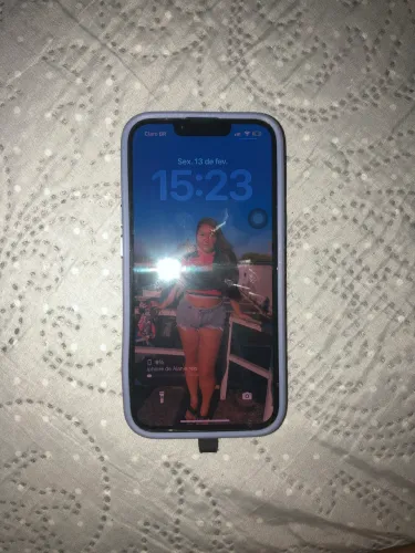 Vendo iPhone 13 novíssimo 