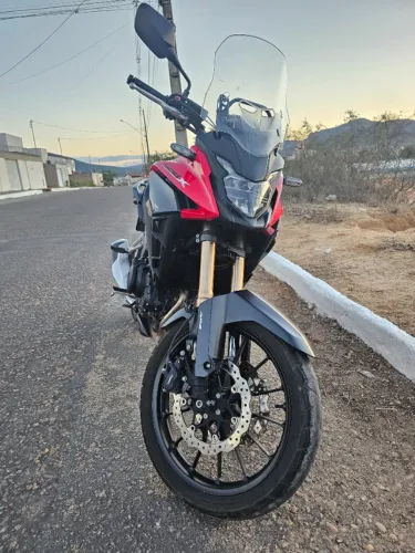 CB 500X, 2024 ? Único Dono, moto ainda na garantia. Todas as revisões feitas na Honda