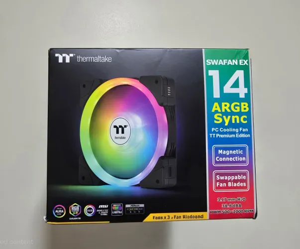 Thermaltake SWAFAN EX14 ARGB TT Edição Premium Pacote com 3 Ventoinhas magnéticas