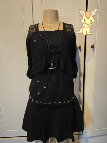 Conjunto alternativo blusa, casaquinho e saia
