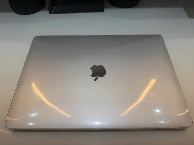 MacBook Pro 13? 2020 i5 16GB 4 Thunderbolt - Excelente Estado