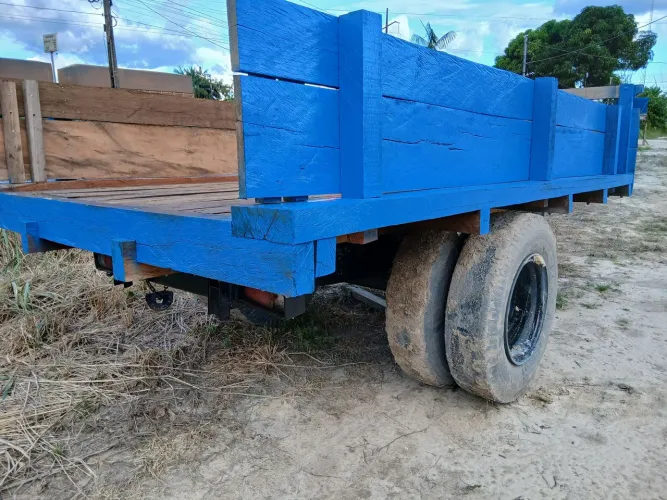 Vende-se carroça 