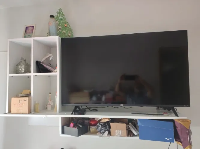 Painel com nichos para TV