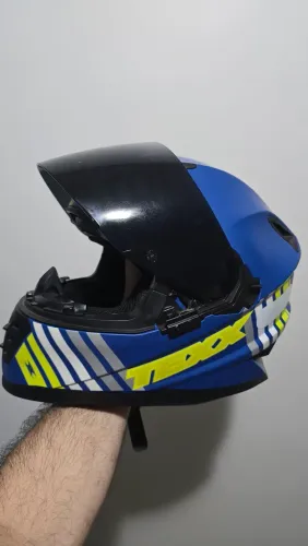 Capacetes usados 8 vezes no maximo