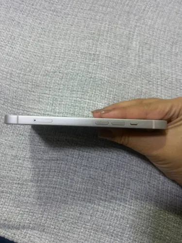 Iphone 13 128gb nunca aberto e com 3 capinhas
