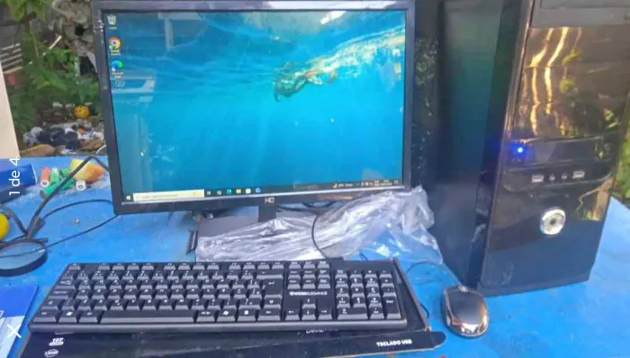 Pc 4GB core i3 completo