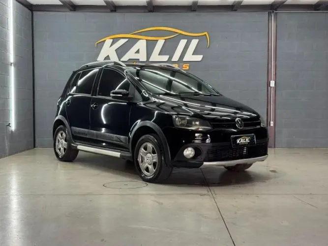 Volkswagen Crossfox 1.6 MI Total Flex 8V 5P 2011