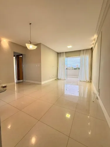 Apartamento 3/4 com 2 suítes para aluguel - Condomínio Pedra da Vitória | Góes Calmon<br>