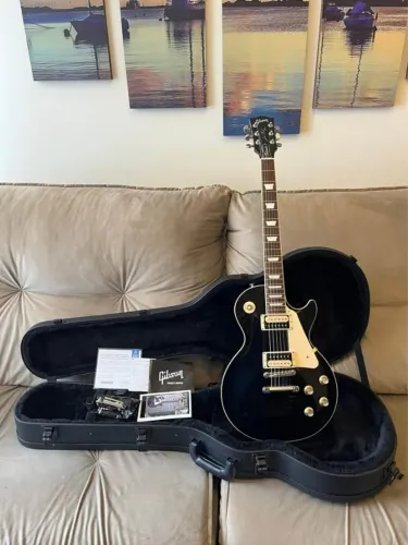 Gibson Les Paul Classic 2022 Ebony