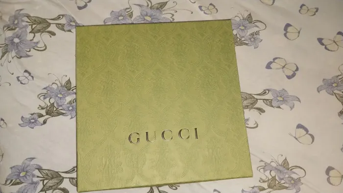 Embalagem verde Gucci