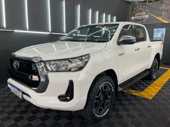 Toyota Hilux CD SR 4X4 2.8 TDI Diesel Aut. 2024