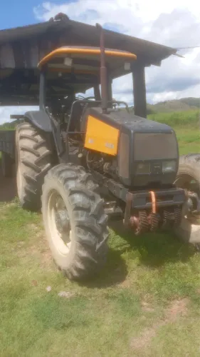 Trator valtra