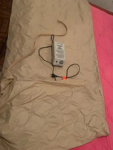 Colchão Pneumático Antiescaras Dellamed com Motor ? Novo, Sem Uso