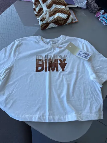 T Shirt Curta Dimy - Tamanho P