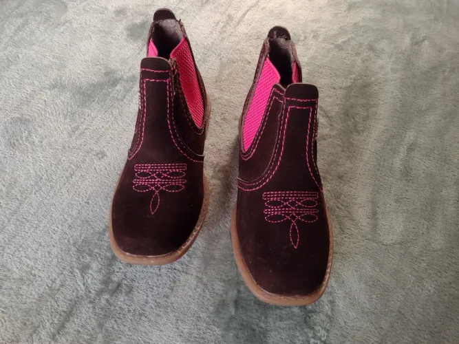Bota infantil menina nova