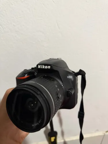 VENDO NIKON D3500 + KIT COM 3 LENTES